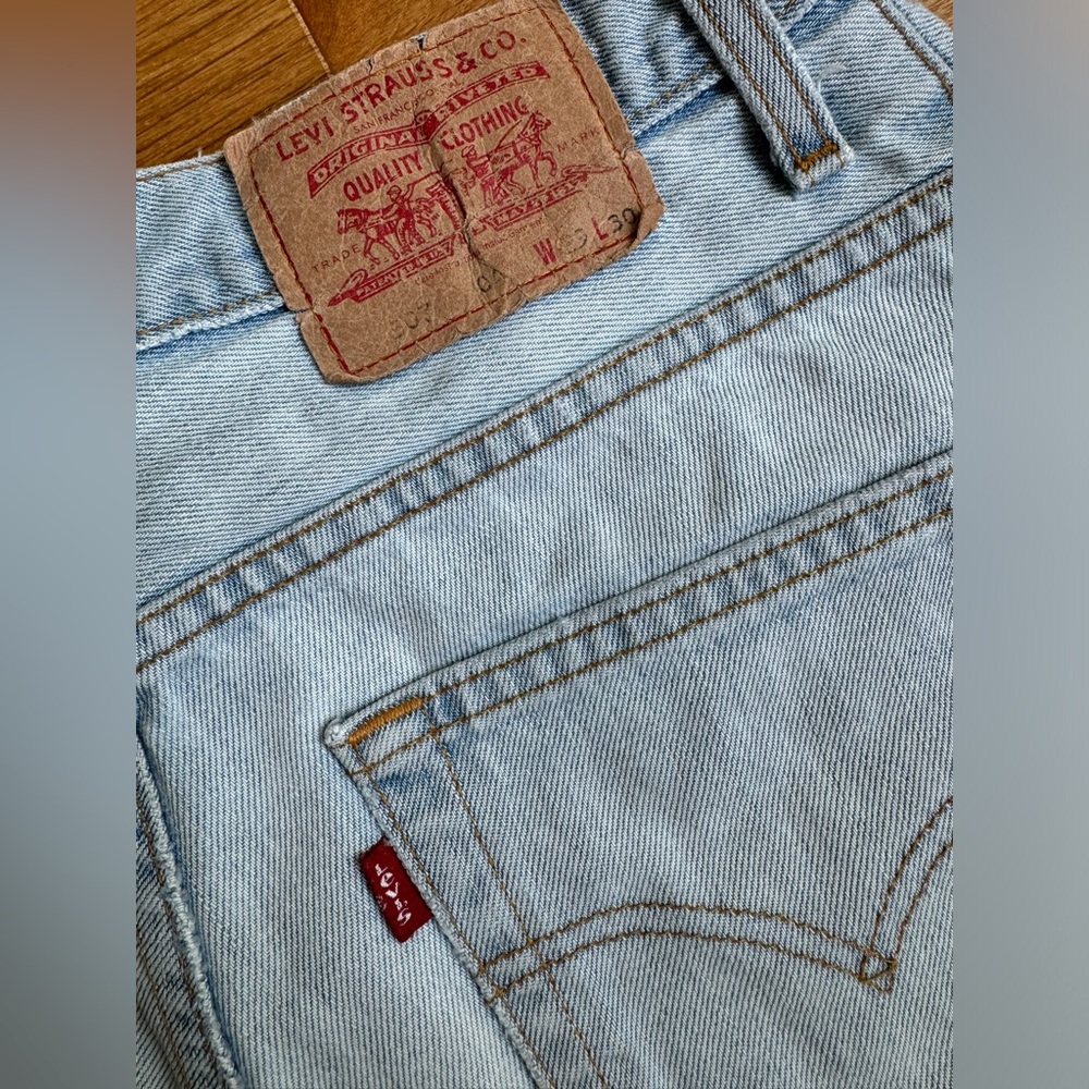 Vintage Levi’s Distressed Shorts size 25